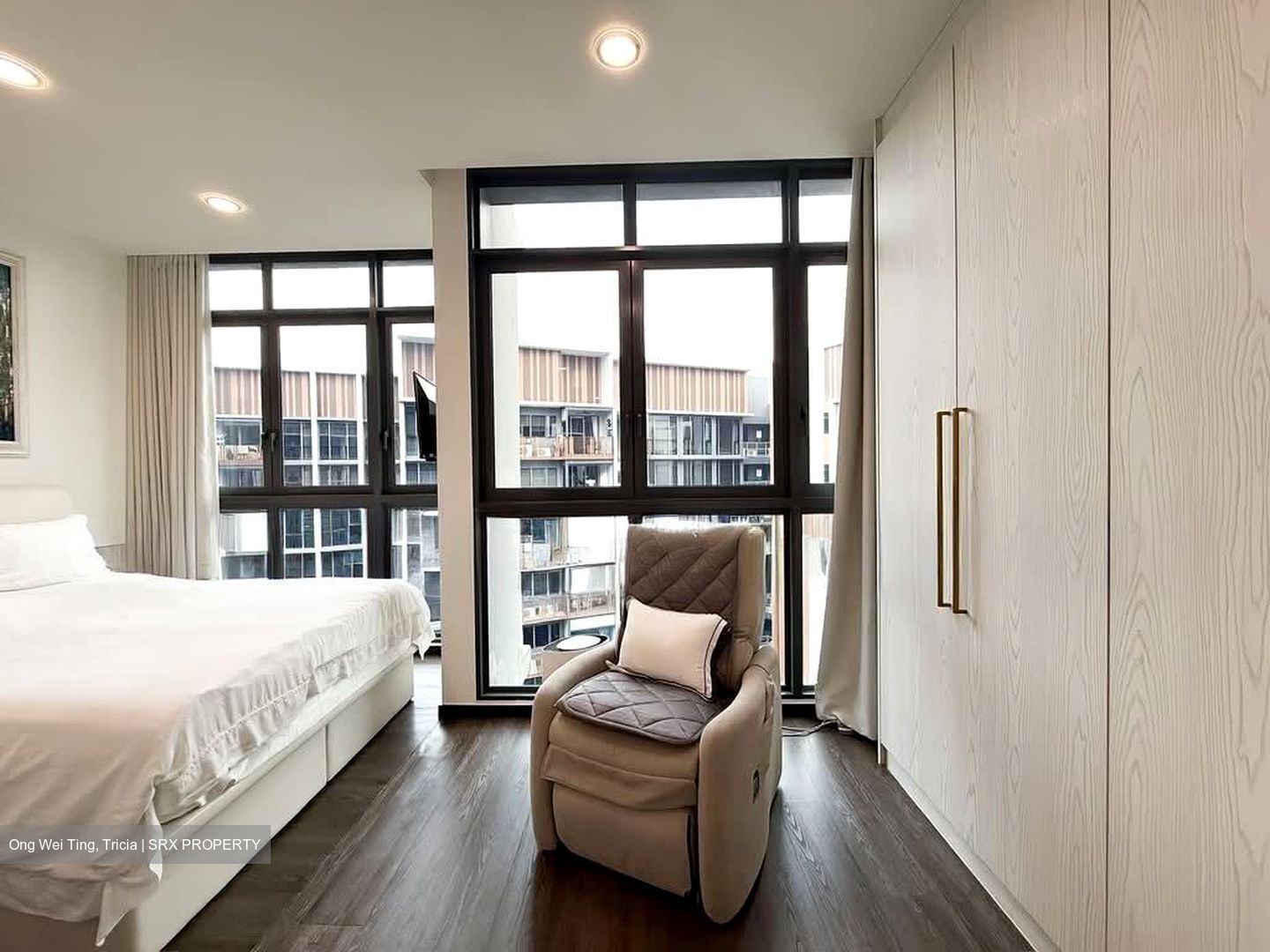 Symphony Suites (D27), Condominium #544976301